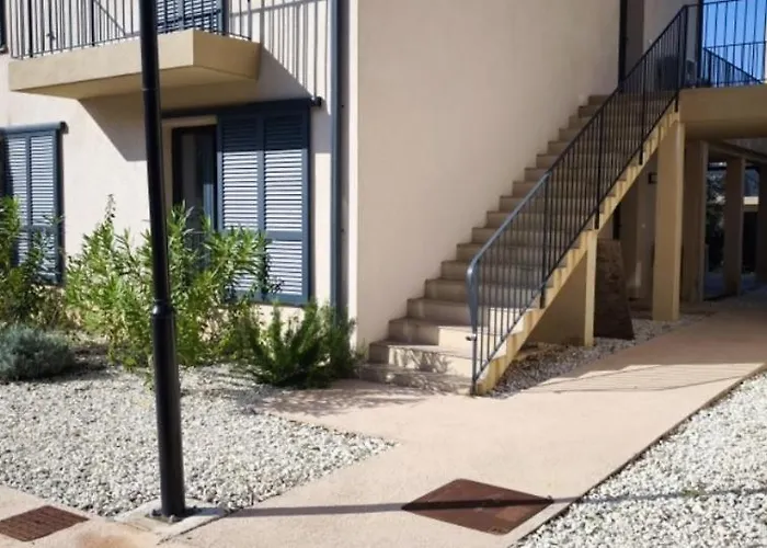 Appartement Privee Avec Piscine A *