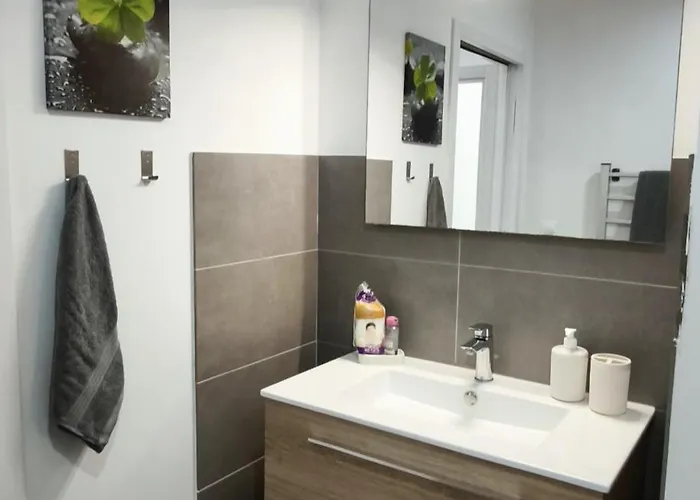 Privee Avec Piscine A Appartement