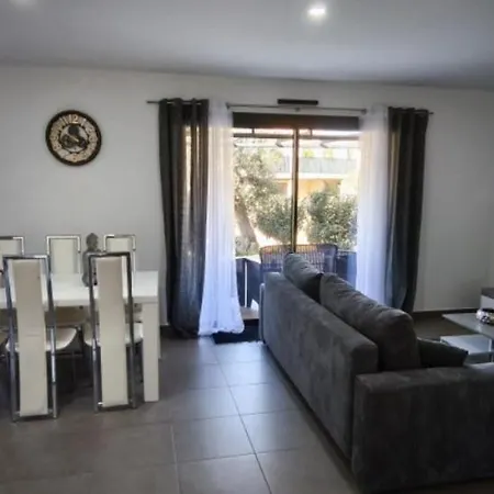 Privee Avec Piscine A Bonifacio Apartment *