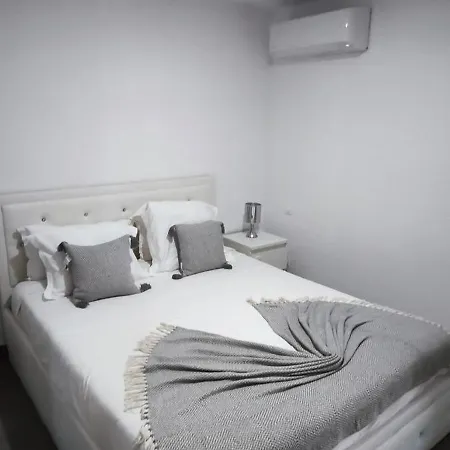 Privee Avec Piscine A Bonifacio Apartment *