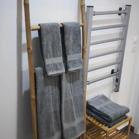 Privee Avec Piscine A Lägenhet