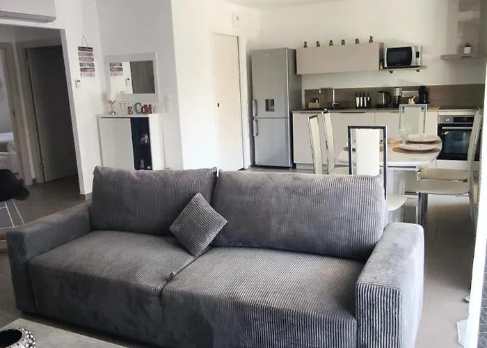 Privee Avec Piscine A Apartmán *